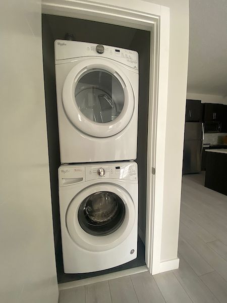 Calgary 2 + Den bedrooms Condo Unit for rent. Property photo: 480416-3