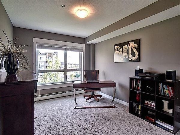 Calgary 2 bedrooms Condo Unit for rent. Property photo: 480571-2