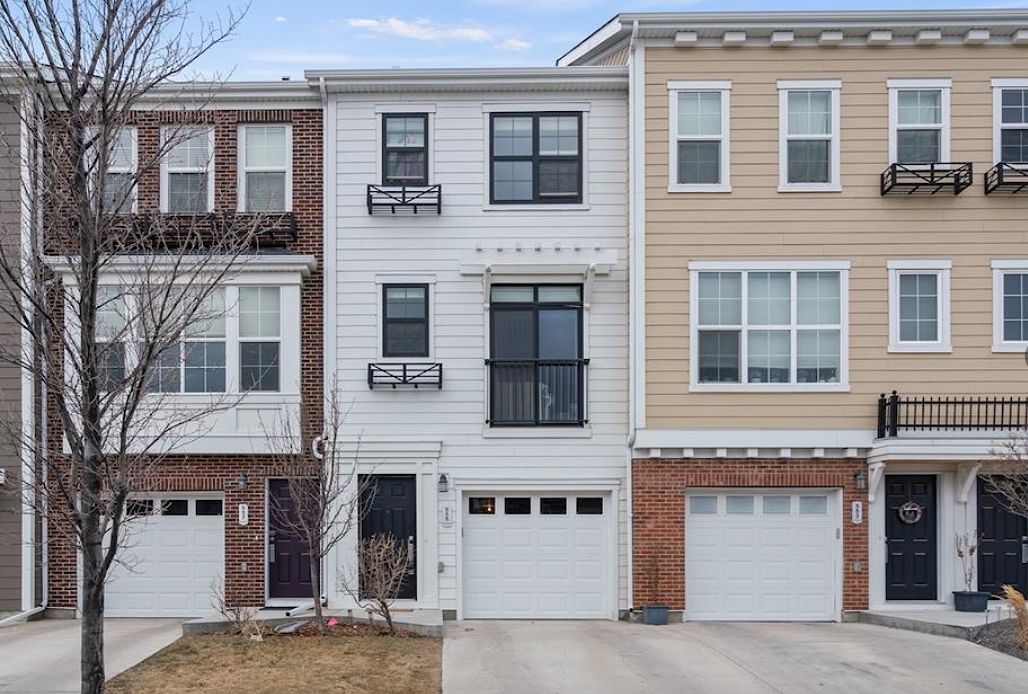 Calgary 2 + Den bedrooms Townhouse for rent. Property photo: 481503-1