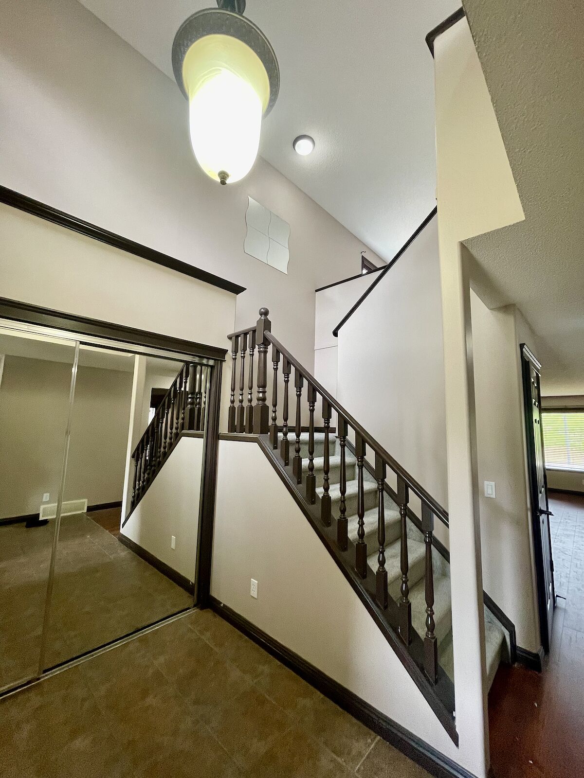 Calgary 4 + Den bedrooms House for rent. Property photo: 481657-1