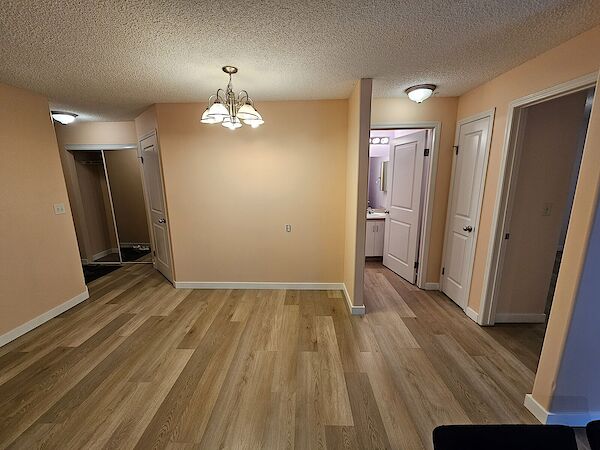 Edmonton 2 bedrooms Condo Unit for rent. Property photo: 481803-3