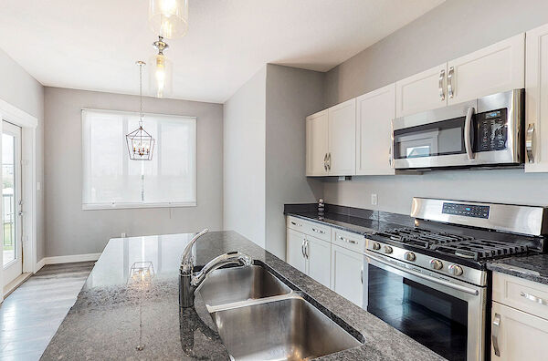 Edmonton 3 bedrooms Main Floor for rent. Property photo: 482144-3