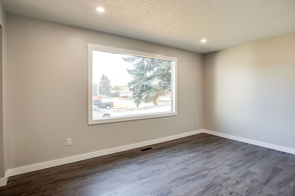 Edmonton 3 bedrooms Basement for rent. Property photo: 482230-2