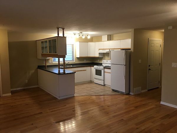 Edmonton 3 bedrooms Main Floor for rent. Property photo: 483153-3