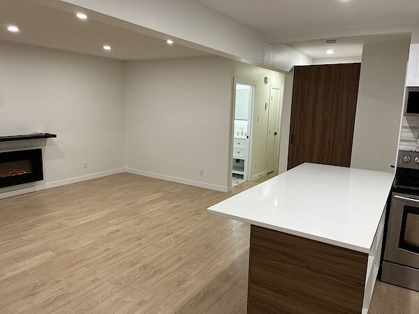 Edmonton 3 bedrooms Main Floor for rent. Property photo: 483402-3