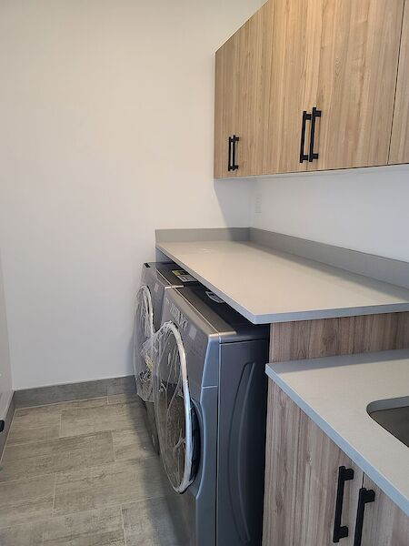 Edmonton 3 bedrooms Duplex for rent. Property photo: 483470-2