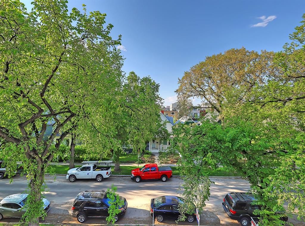 Calgary 2 bedrooms Townhouse for rent. Property photo: 484282-1
