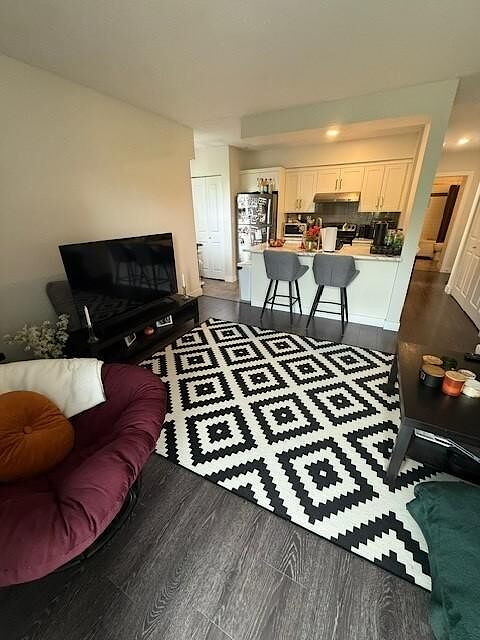 Vancouver 1 bedroom Apartment for rent. Property photo: 485636-1
