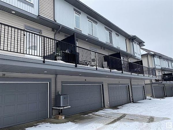 Edmonton 3 + Den bedrooms Townhouse for rent. Property photo: 486122-3