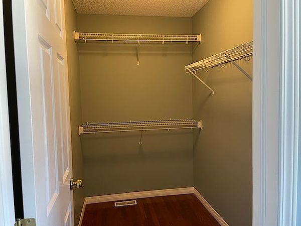 Master+walk-in Calgary 3 bedrooms Townhouse for rent. Property photo: 486757-3