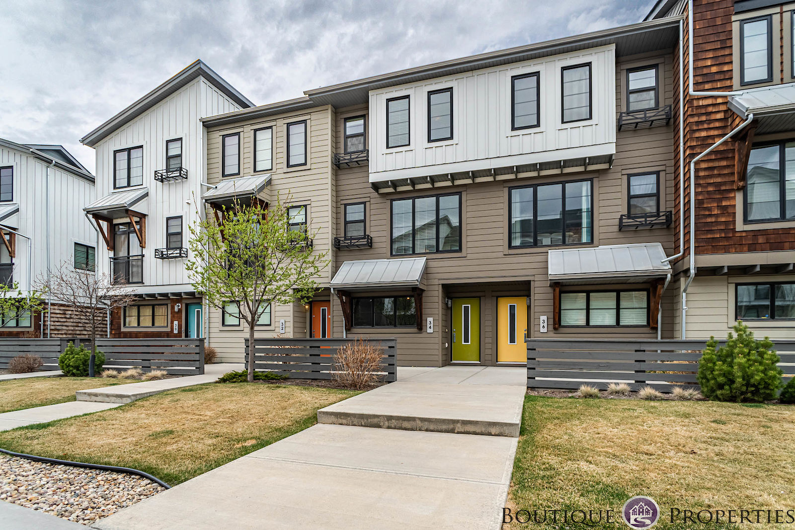 Calgary 2 bedrooms Townhouse for rent. Property photo: 487583-1