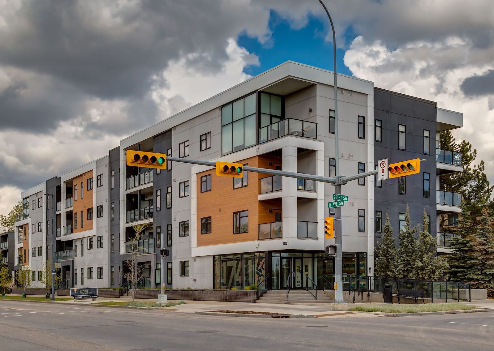 Calgary 2 bedrooms Condo Unit for rent. Property photo: 487978-1