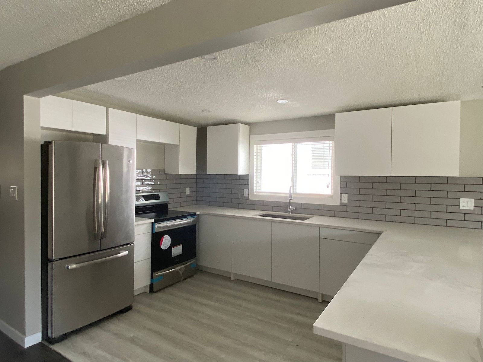 Calgary 2 bedrooms Main Floor for rent. Property photo: 487984-1