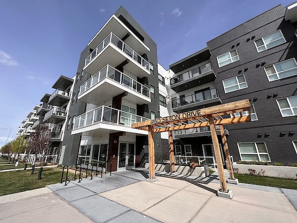 Calgary 2 bedrooms Condo Unit for rent. Property photo: 488343-2