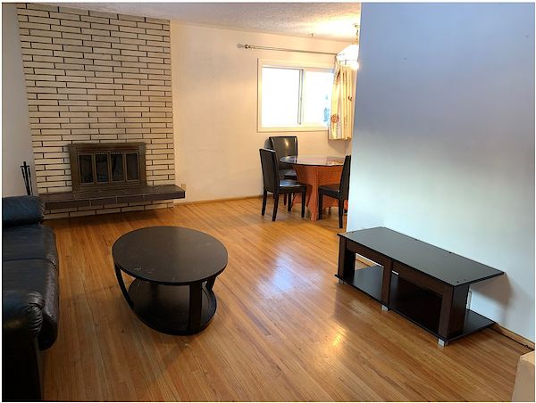 Calgary 2 + Den bedrooms Main Floor for rent. Property photo: 488470-2