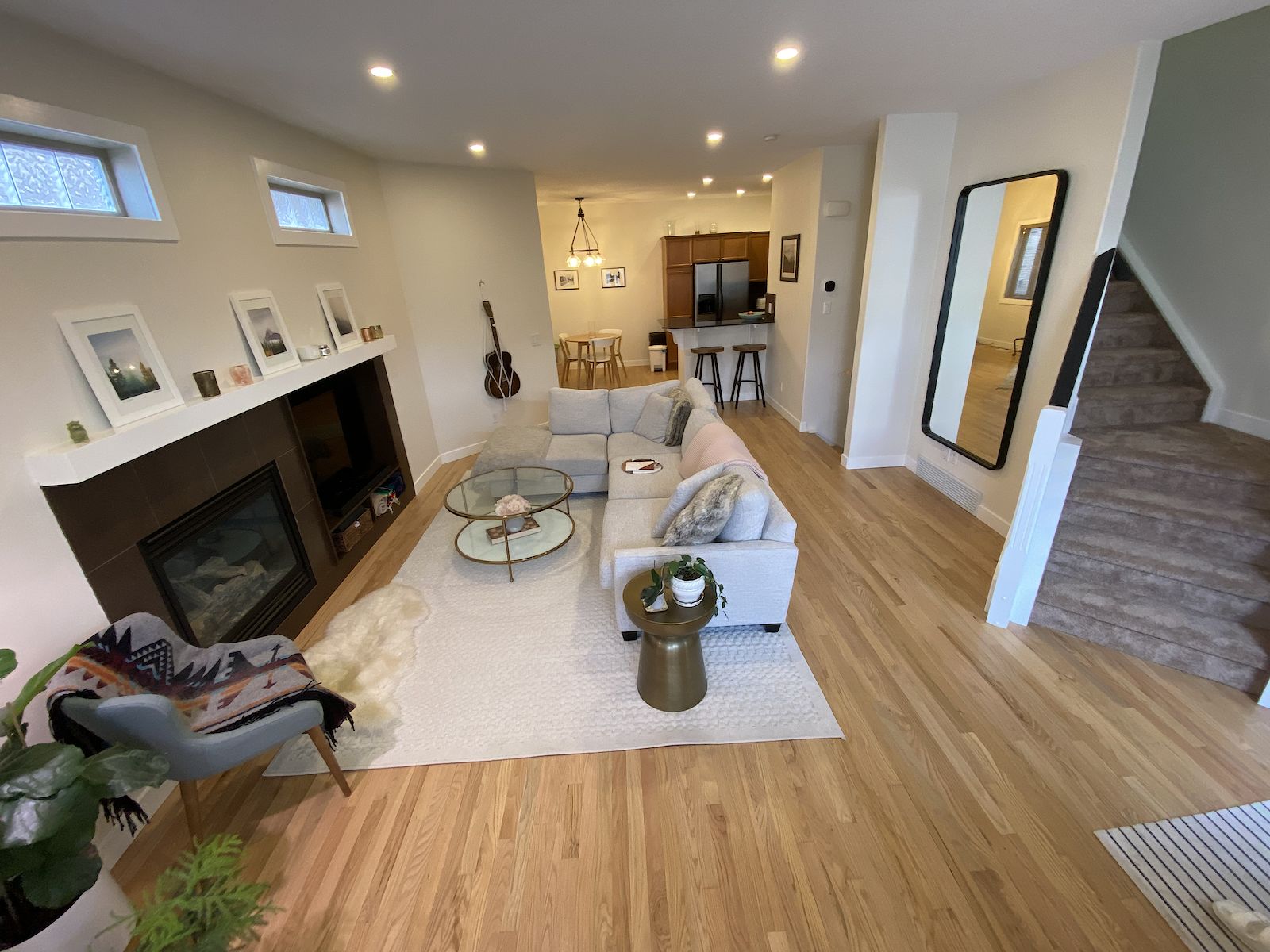 Calgary 3 bedrooms Townhouse for rent. Property photo: 488973-1