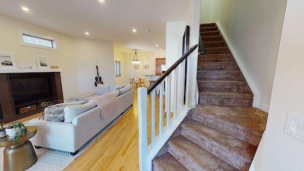 Explore+714+56+Ave+SW+in+3D Calgary 3 bedrooms Townhouse for rent. Property photo: 488973-2