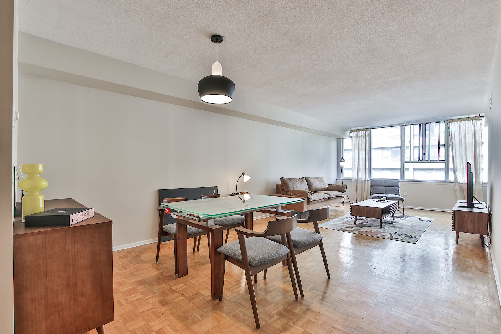 Toronto 3 bedrooms Apartment for rent. Property photo: 488993-1