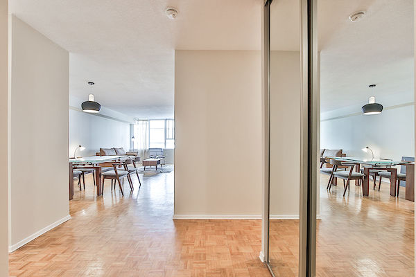 Toronto 3 bedrooms Apartment for rent. Property photo: 488993-3