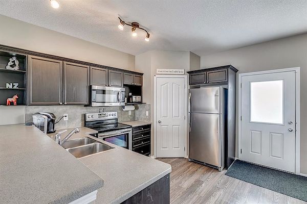 Airdrie 3 bedrooms Townhouse for rent. Property photo: 489258-3