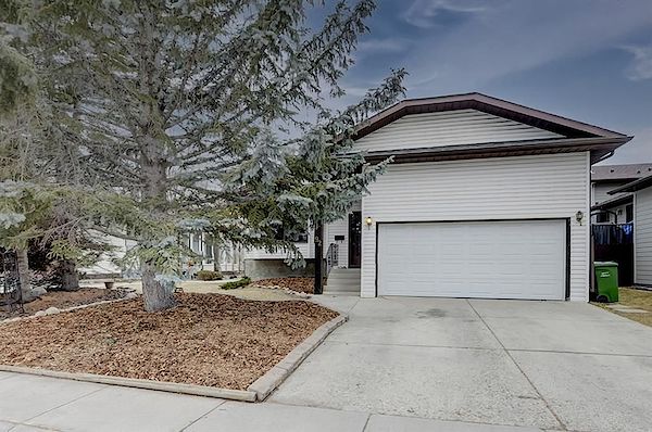 Calgary 5 + Den bedrooms House for rent. Property photo: 489617-2