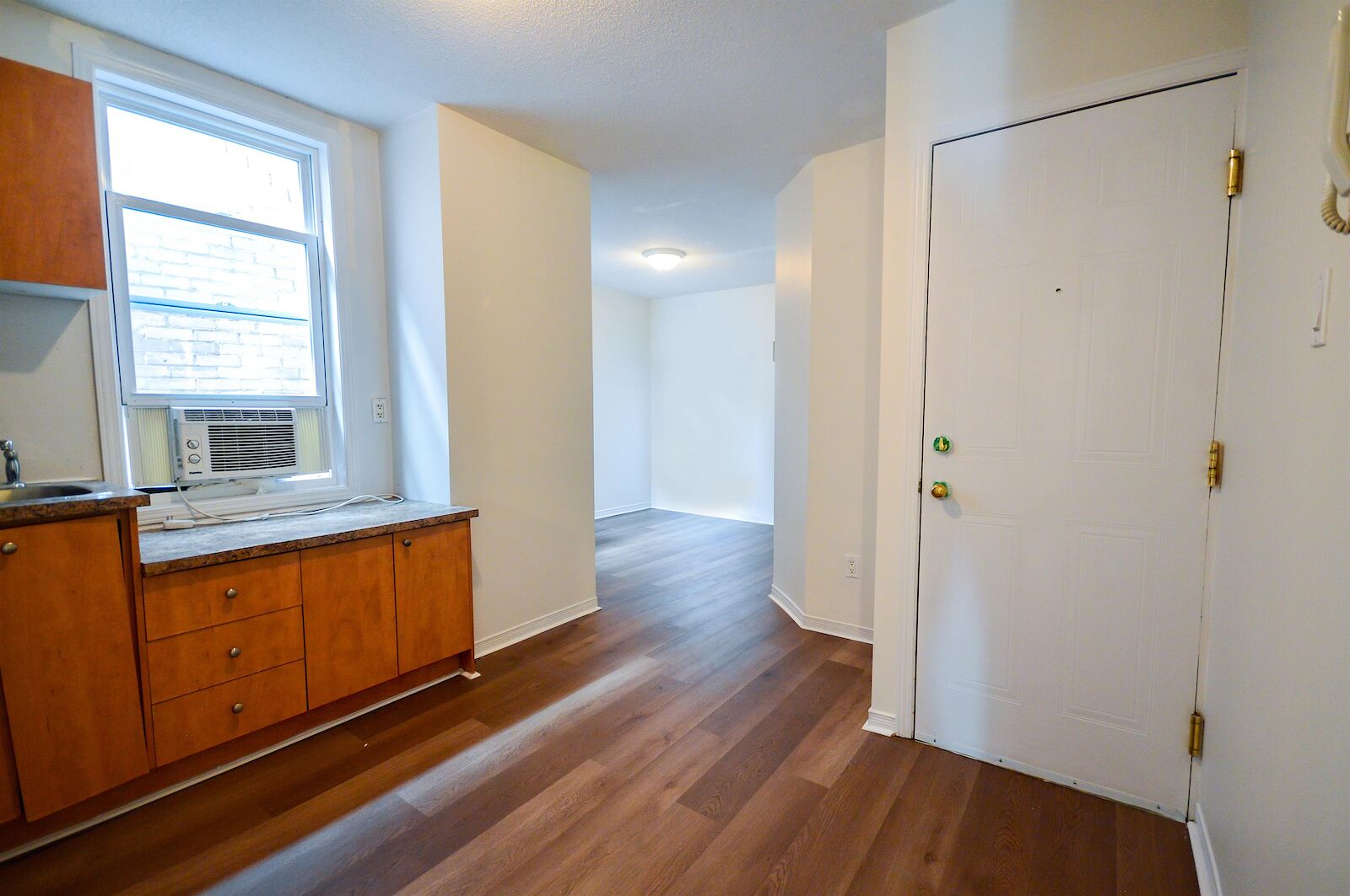 4002486ab96746719f1b543582ec847d+jpg Ottawa 2 bedrooms Townhouse for rent. Property photo: 489886-1