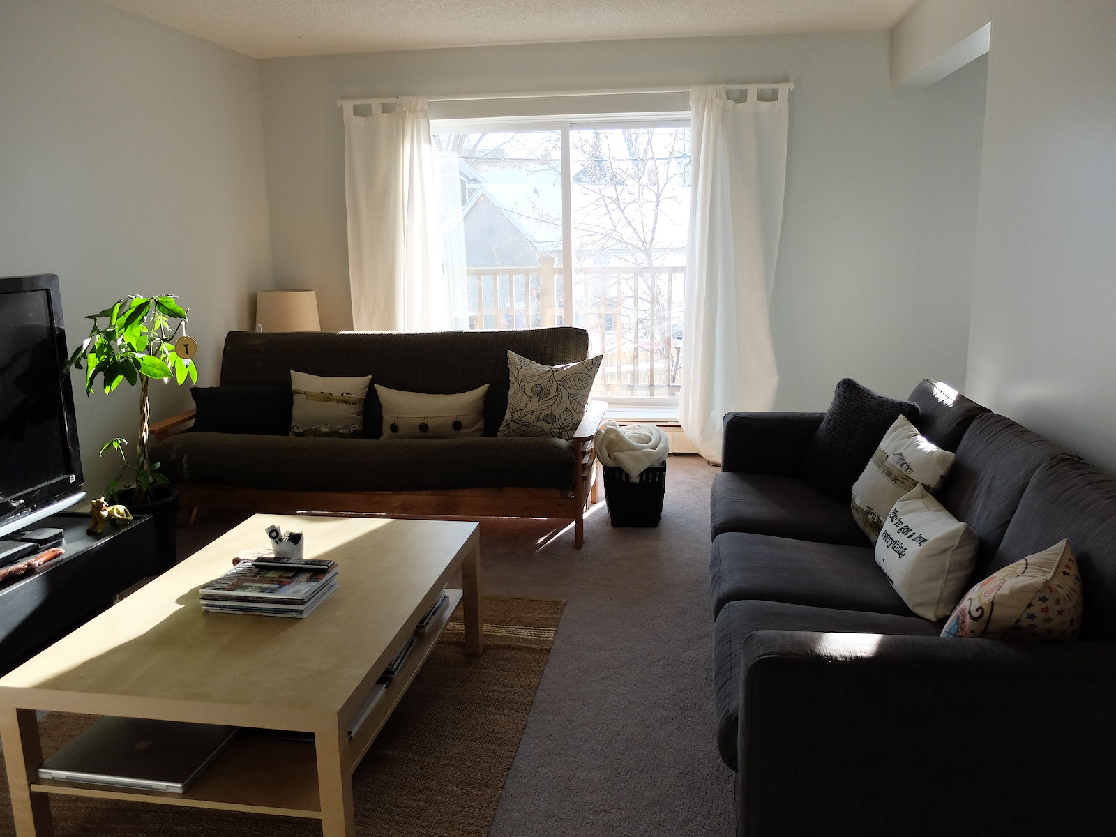 Calgary 2 bedrooms Apartment for rent. Property photo: 489902-1