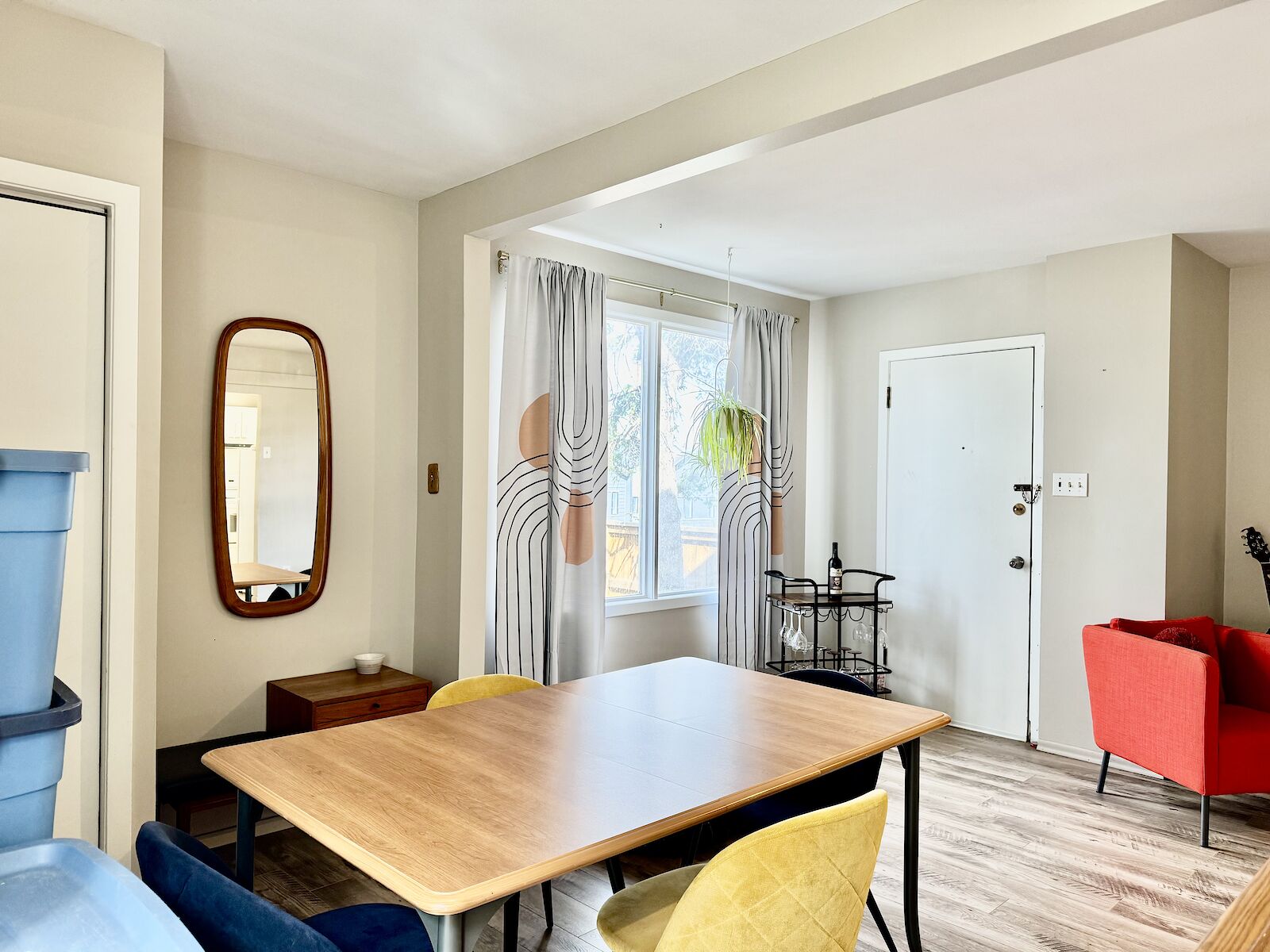 Calgary 2 bedrooms House for rent. Property photo: 490796-1