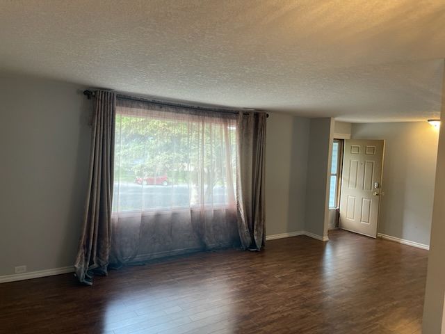 Calgary 3 bedrooms Main Floor for rent. Property photo: 491476-1
