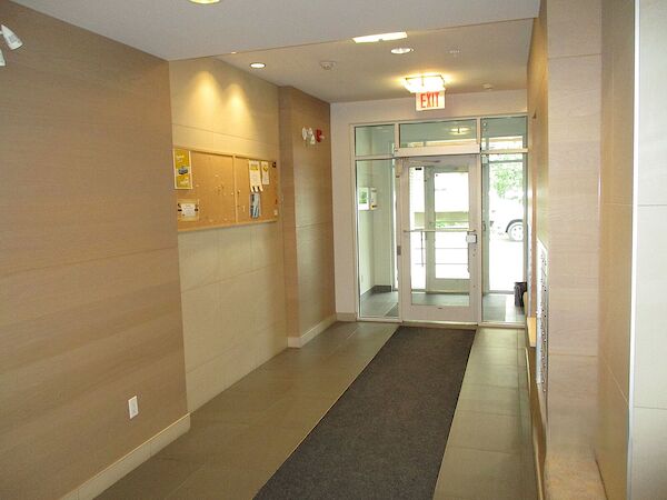 Calgary 1 bedroom Condo Unit for rent. Property photo: 491512-3
