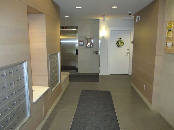 Calgary 1 bedroom Condo Unit for rent. Property photo: 491512-2