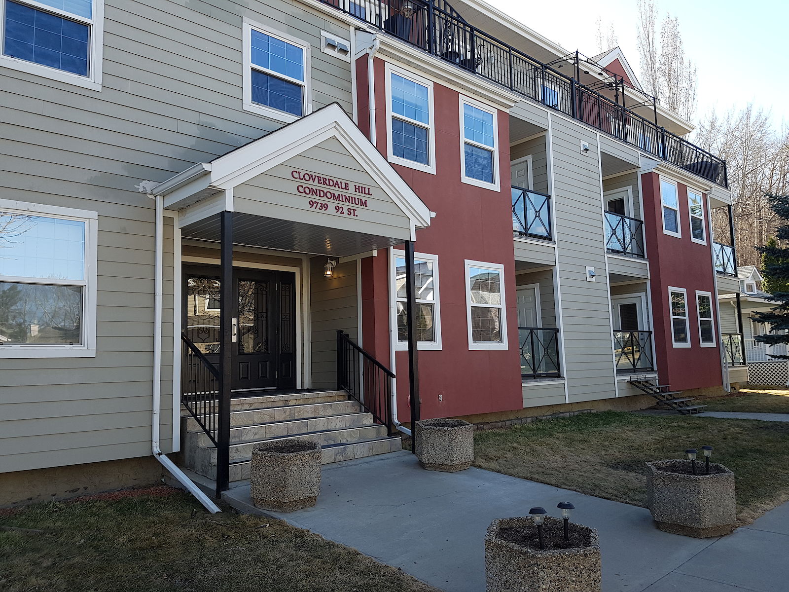 Edmonton 3 bedrooms Condo Unit for rent. Property photo: 491588-1
