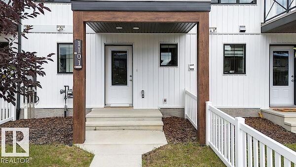 Edmonton 3 bedrooms Townhouse for rent. Property photo: 491635-2