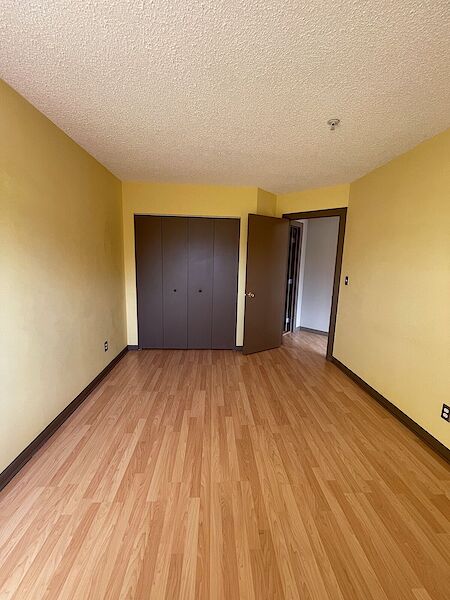 Edmonton 2 bedrooms Condo Unit for rent. Property photo: 492070-3