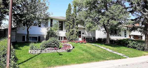 Calgary 2 bedrooms Main Floor for rent. Property photo: 492957-2