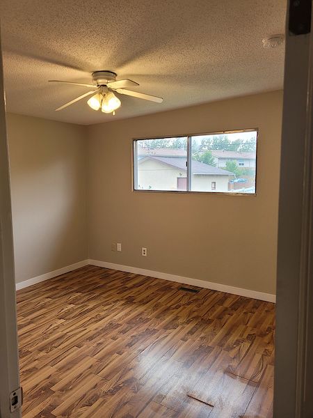 Calgary 2 bedrooms Main Floor for rent. Property photo: 493499-2