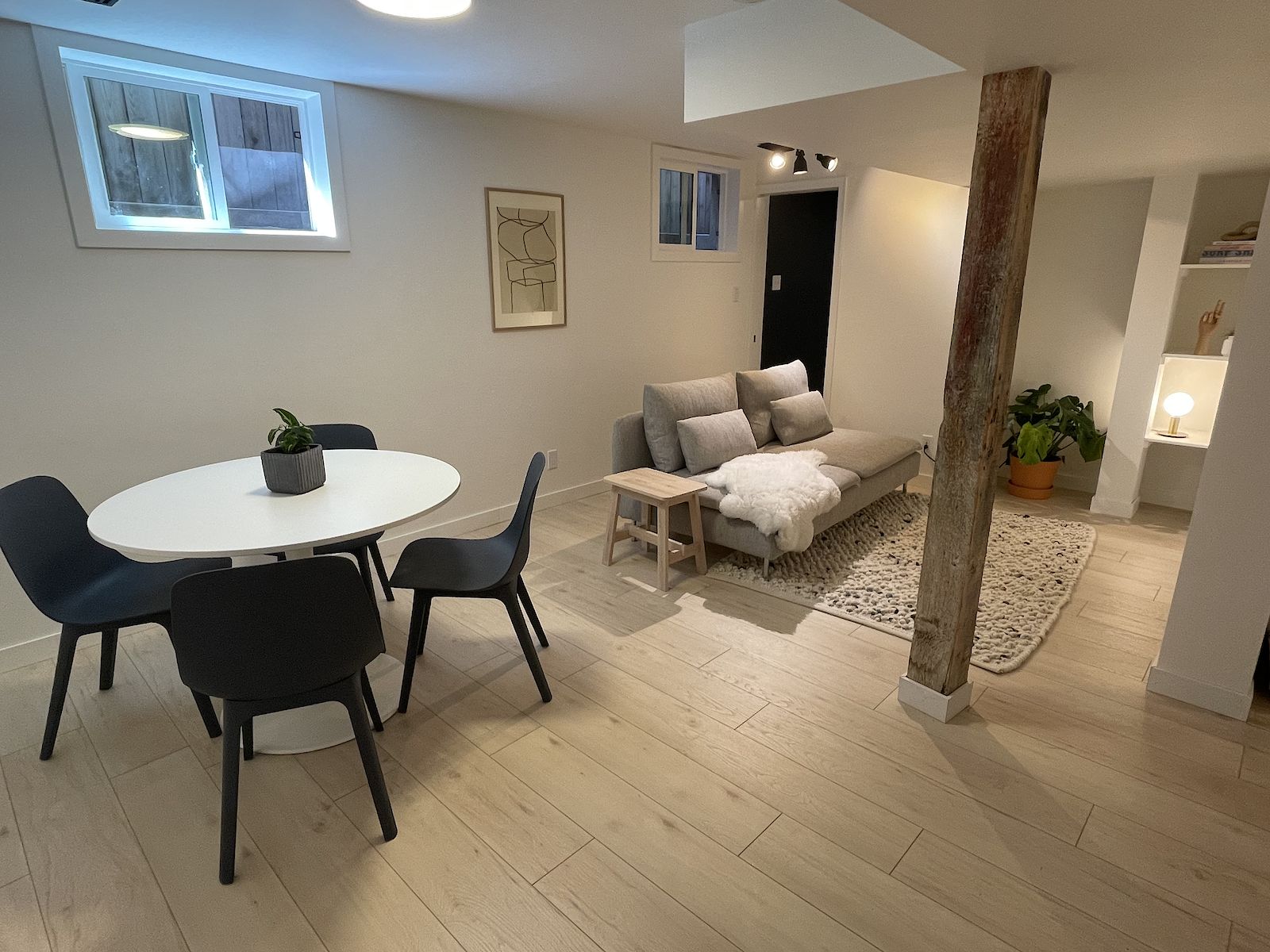 Calgary 1 bedroom Basement for rent. Property photo: 493977-1