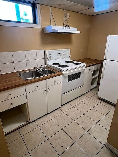 Calgary 1 bedroom Basement for rent. Property photo: 495017-2