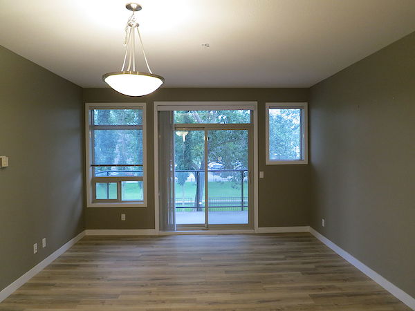 Calgary 2 + Den bedrooms Condo Unit for rent. Property photo: 496001-3