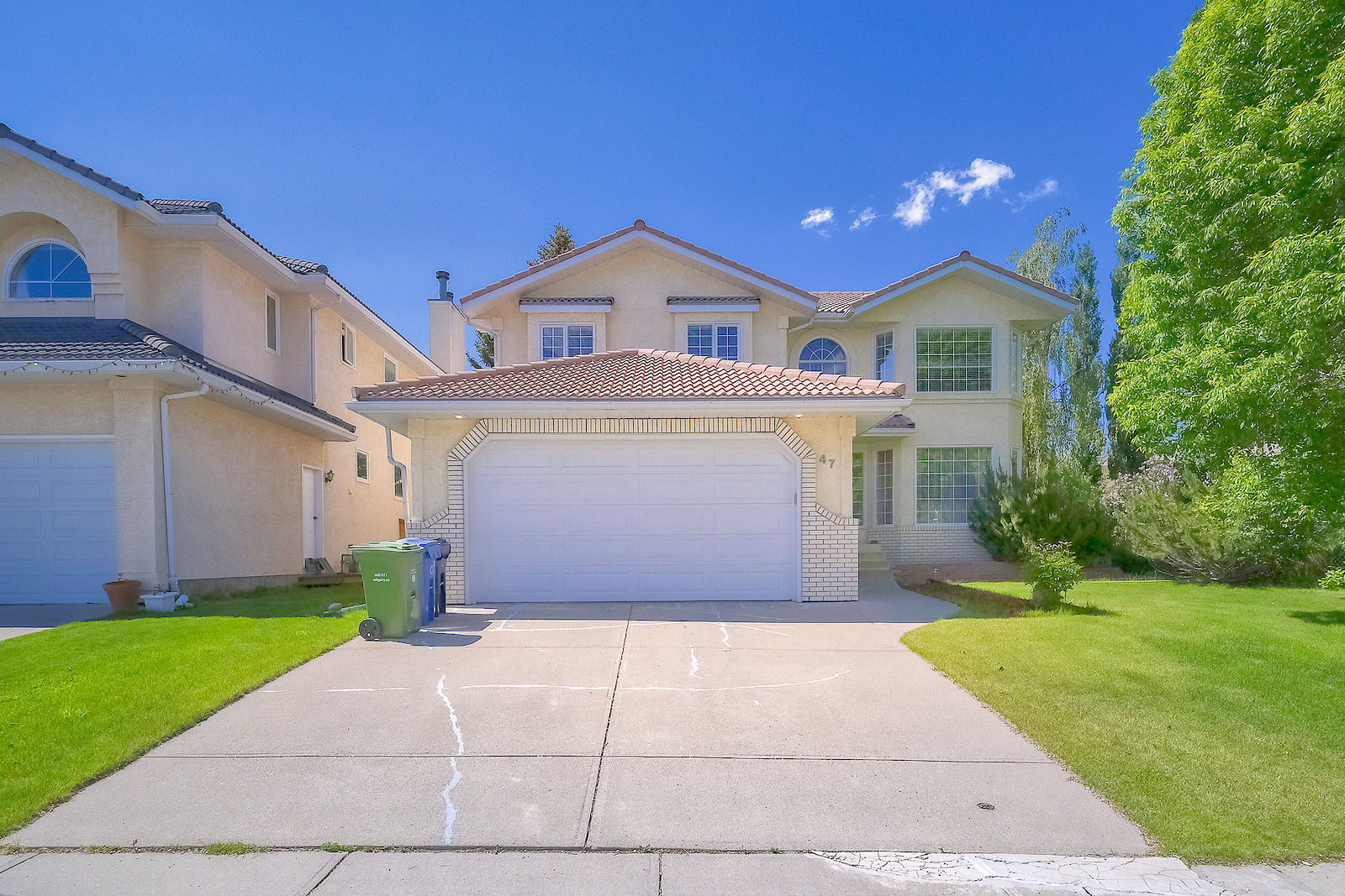 Calgary 4 bedrooms House for rent. Property photo: 496693-1