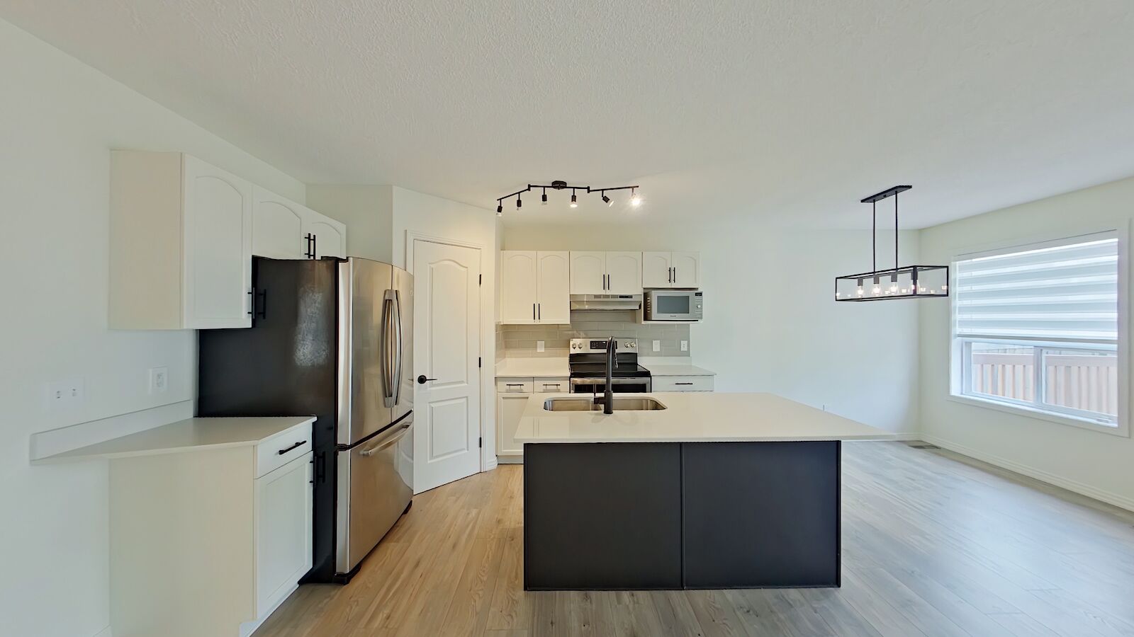 Edmonton 3 bedrooms House for rent. Property photo: 497623-1