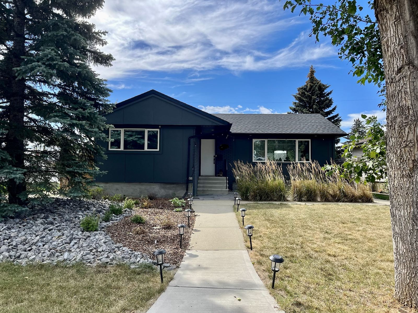 Edmonton 2 bedrooms Basement for rent. Property photo: 499533-1