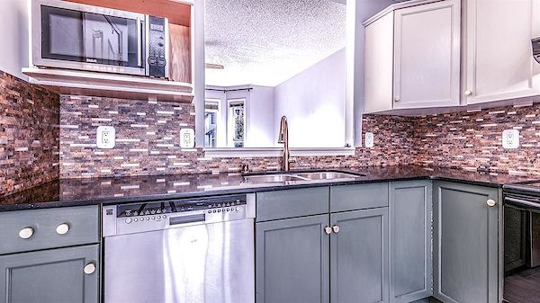 Calgary 3 bedrooms House for rent. Property photo: 501107-2