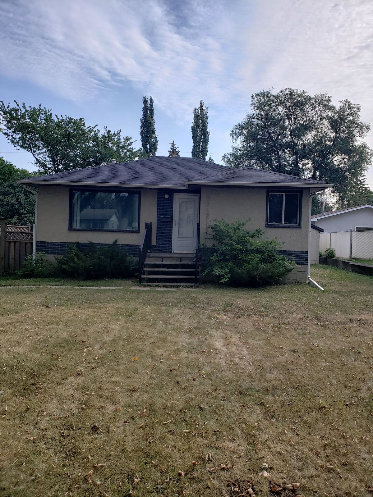 Edmonton 3 + Den bedrooms House for rent. Property photo: 501348-1