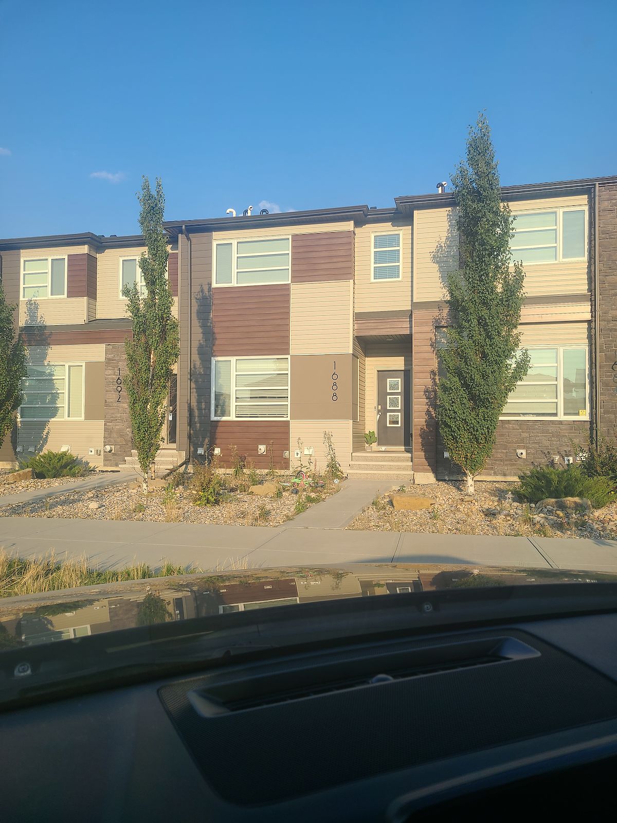 Calgary 3 bedrooms House for rent. Property photo: 501974-1