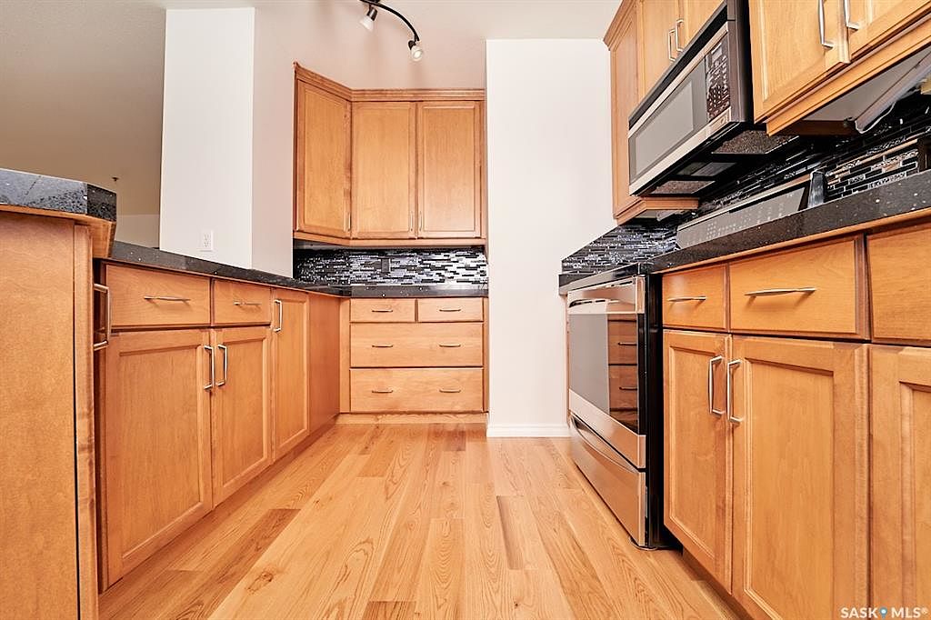 Saskatoon 2 bedrooms Condo Unit for rent. Property photo: 502190-1