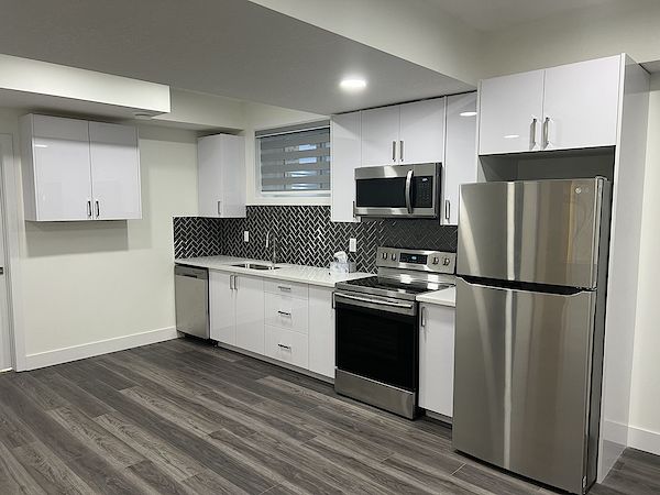 Edmonton 2 bedrooms Basement for rent. Property photo: 502717-3