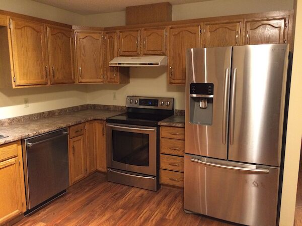 Edmonton 3 bedrooms Main Floor for rent. Property photo: 503989-2