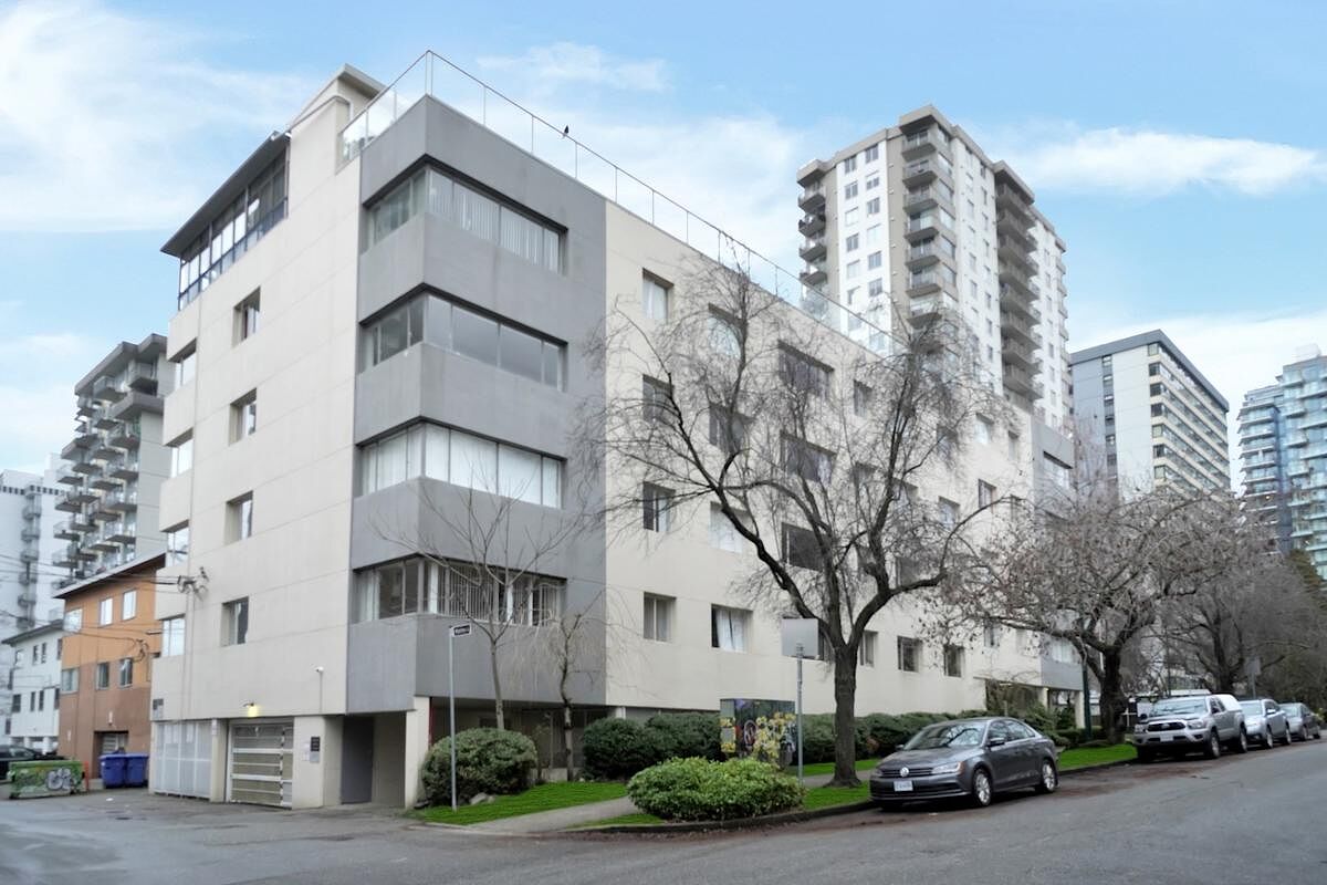 Vancouver 2 bedrooms Apartment for rent. Property photo: 504367-1