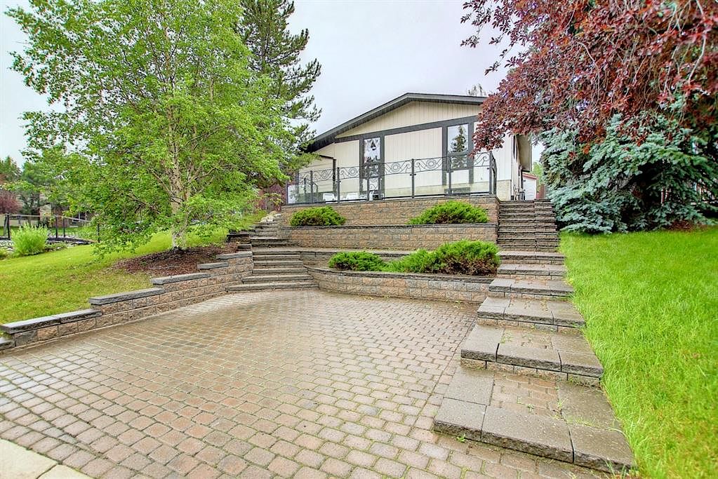 Calgary 3 bedrooms Basement for rent. Property photo: 504618-1